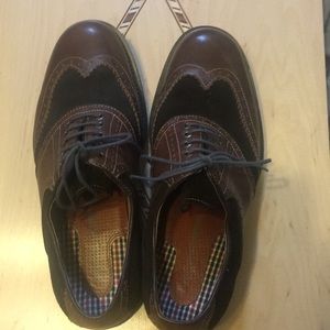 Johnston & Murphy Wing Tip Shoes 8.5 M